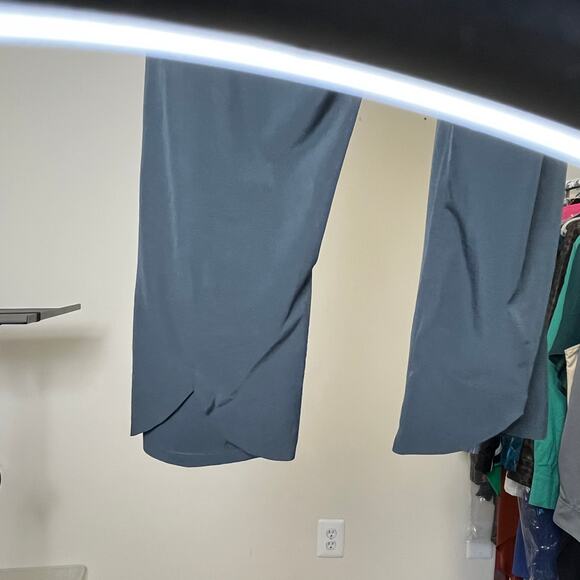 Columbia Flat Waistband Cross Drape Capri Pants Small - Picture 5 of 9